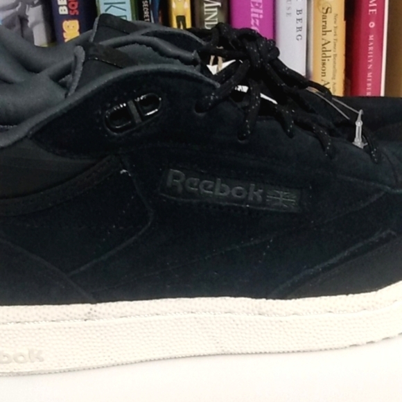 REEBOK BLACK SUEDE CLUB C MID II TENNIS SHOES SNEAKERS SIZE 5.5 NWT - Picture 5 of 11
